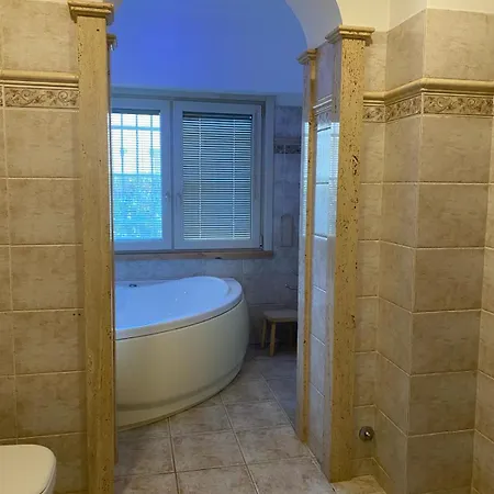 Jolie Maison